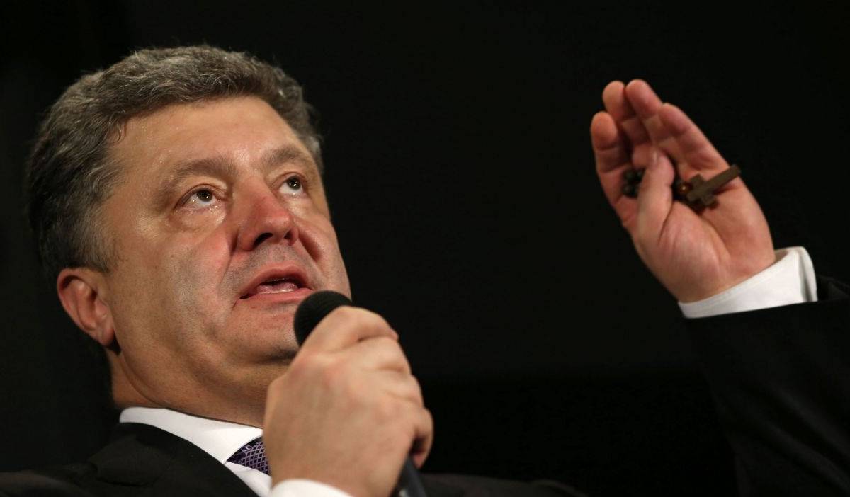 Порошенко намерен спеть гимн в Крыму Порошенко намерен спеть гимн в Крыму