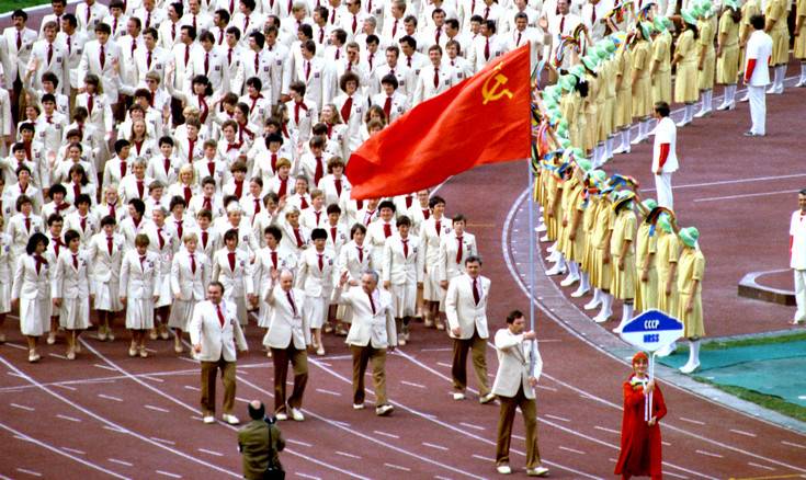 МОК решает вопрос об участии российских олимпийцев под флагом СССР