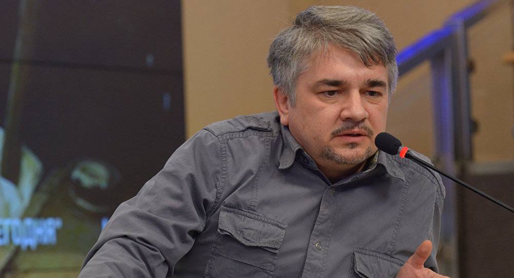 Ищенко о будущем Украины: страна попадает «в вилку» Ищенко о будущем Украины: страна попадает «в вилку»