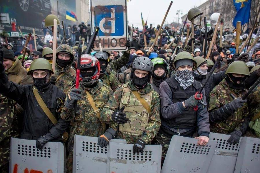 Высшим источником власти на Украине должен быть майдан