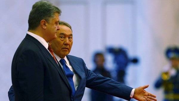 Для чего США перенос "Минска" в Казахстан?