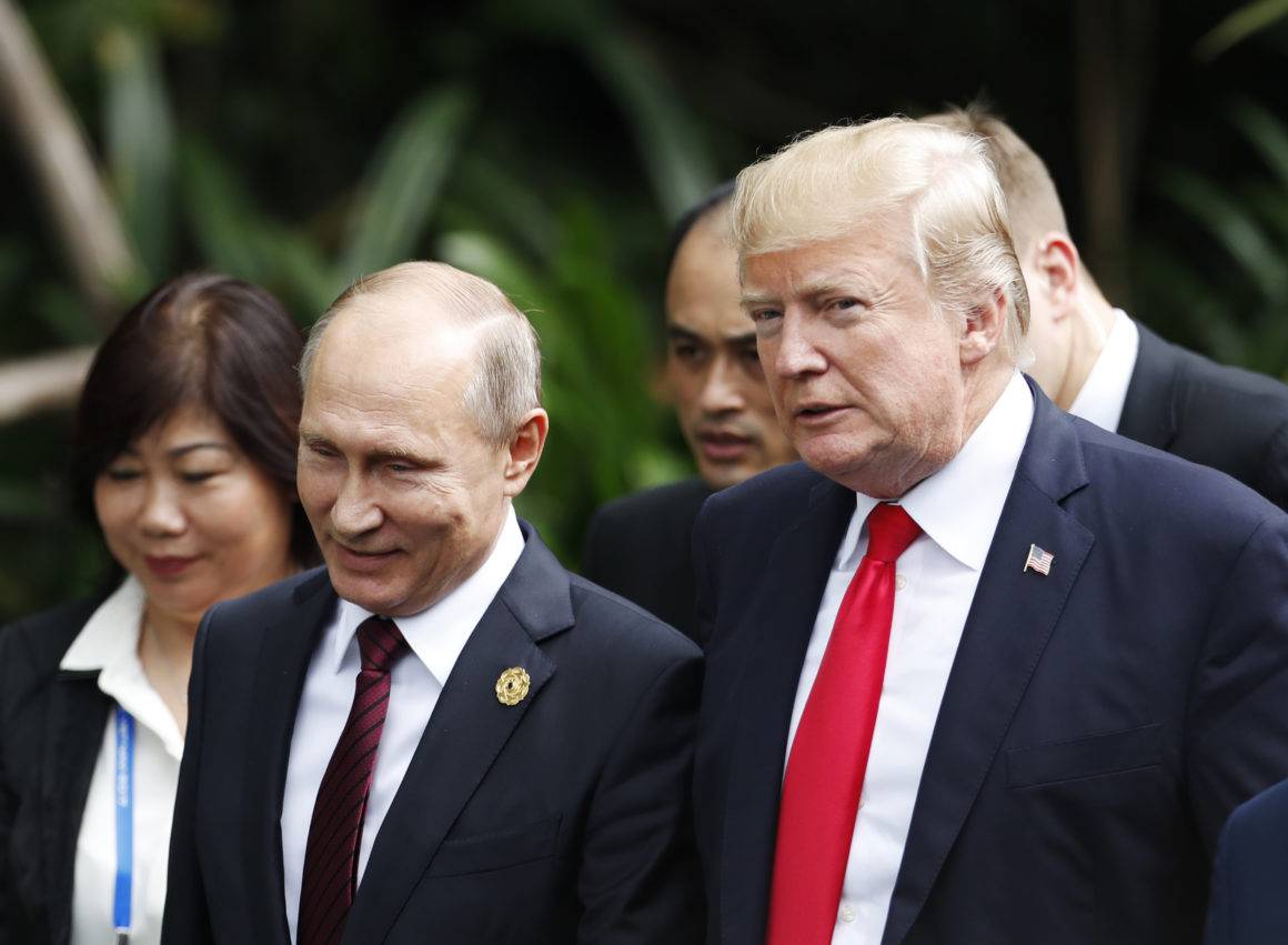 На Западе считают, что Путин станет лидером мира, а Трамп – нет