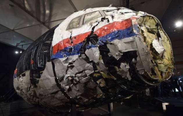 Катастрофа MH17: британцы осадили основателя Bellingcat, обвиняющего Россию