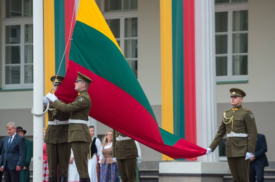 Охота на «ватников» в Прибалтике Охота на «ватников» в Прибалтике