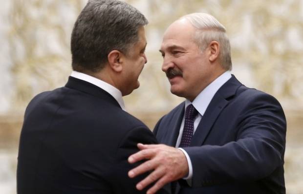 Лукашенко наступает на еще одни украинские грабли
