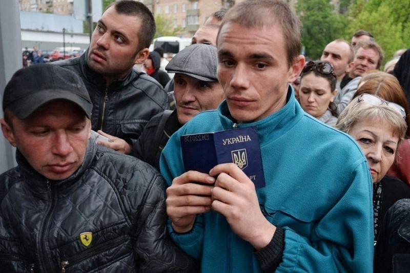 Украинские мигранты в России опровергают все мифы Киева