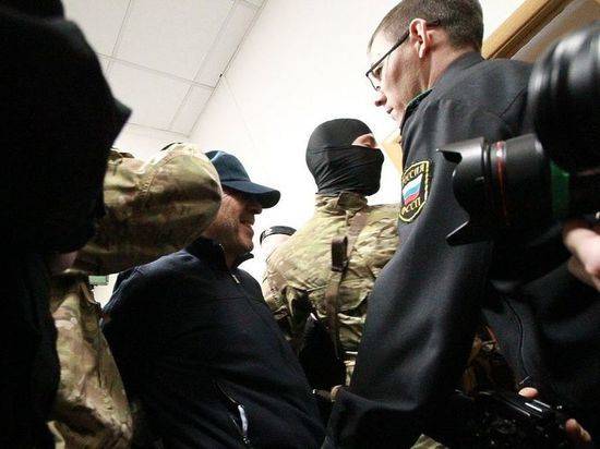 "Это Россия пришла": Васильев не боится мести коррупционеров Дагестана "Это Россия пришла": Васильев не боится мести коррупционеров Дагестана