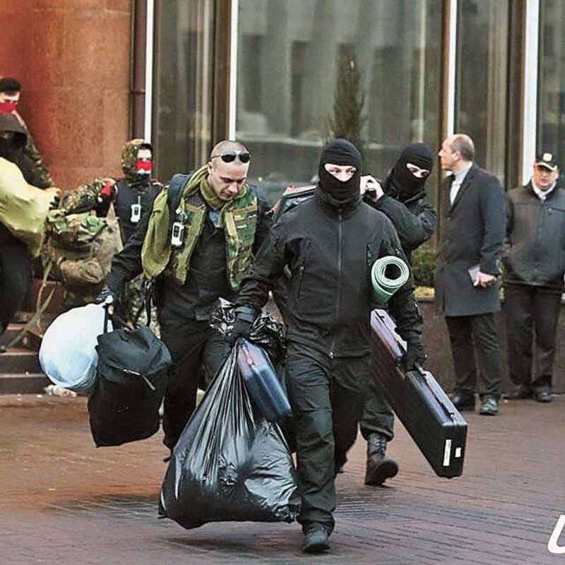 Грузинский снайпер назвал депутатов причастных к убийствам на Майдане Грузинский снайпер назвал депутатов причастных к убийствам на Майдане