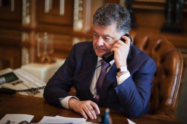 Невыносимое давление: зачем Порошенко звонил в Кремль