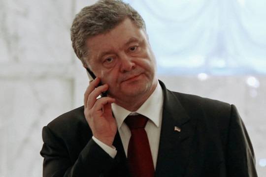 Зачем Порошенко звонил Путину? Зачем Порошенко звонил Путину?