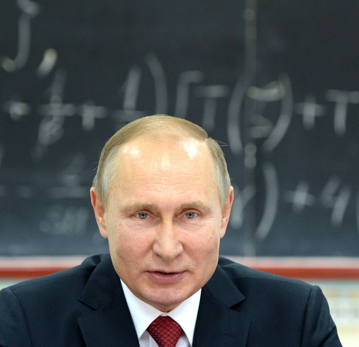Путин: в интернете нужно навести порядок