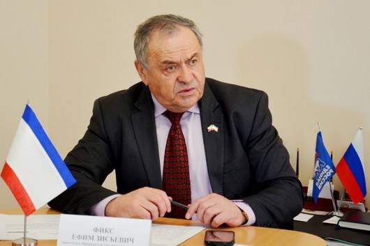 Крымский парламентарий Фикс ответил на заявление Омеляна о Крымском мосте