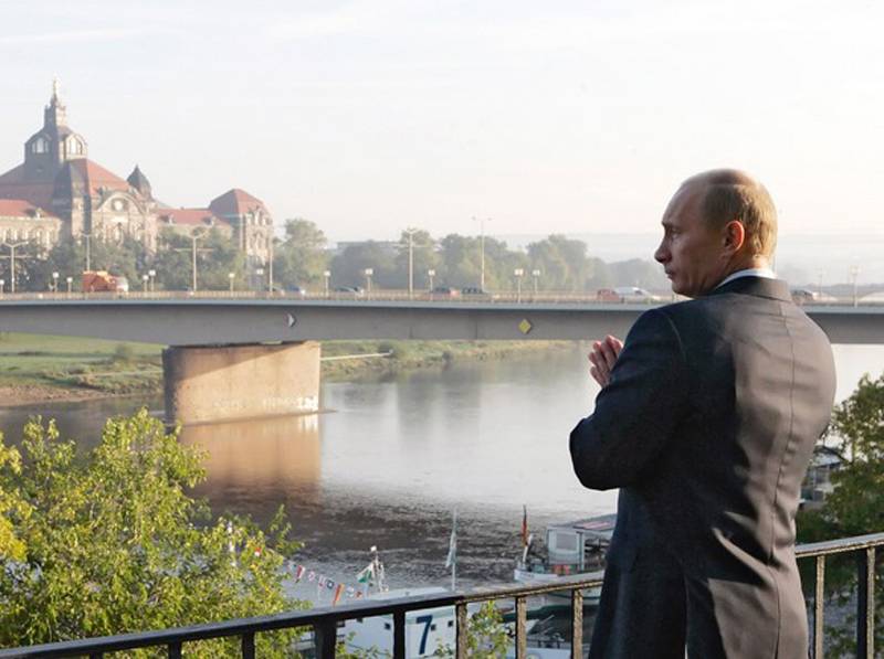 Le Figaro: тень Путина снова витает над Дрезденом Le Figaro: тень Путина снова витает над Дрезденом