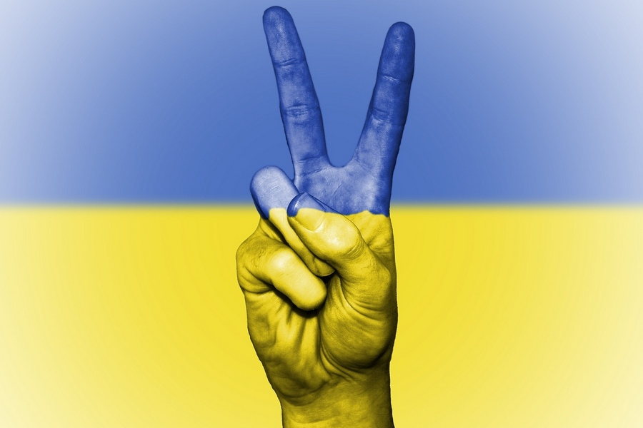 Украина одарит Крым новым "праздником" и поможет голодающим Африки