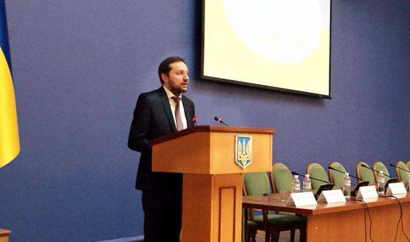 Украинский министр упал в обморок после слов о Крыме