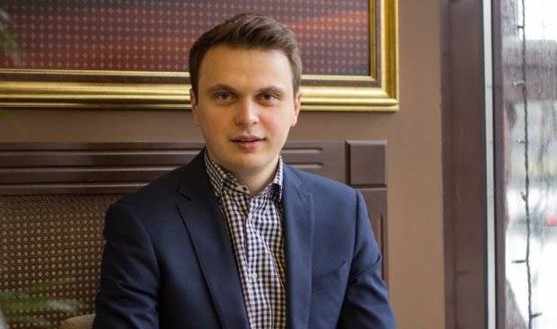 Украинский политолог объяснил, почему Порошенко стоит паковать чемоданы