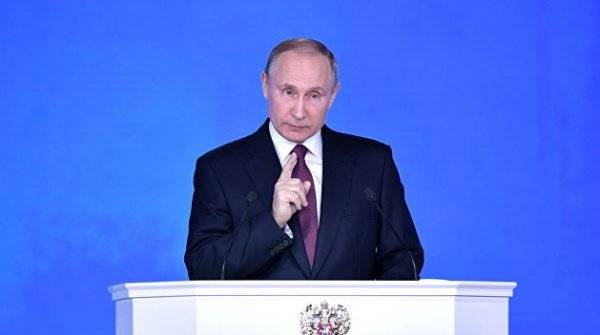 Как Порошенко слушал послание Путина и какие выводы сделал Как Порошенко слушал послание Путина и какие выводы сделал