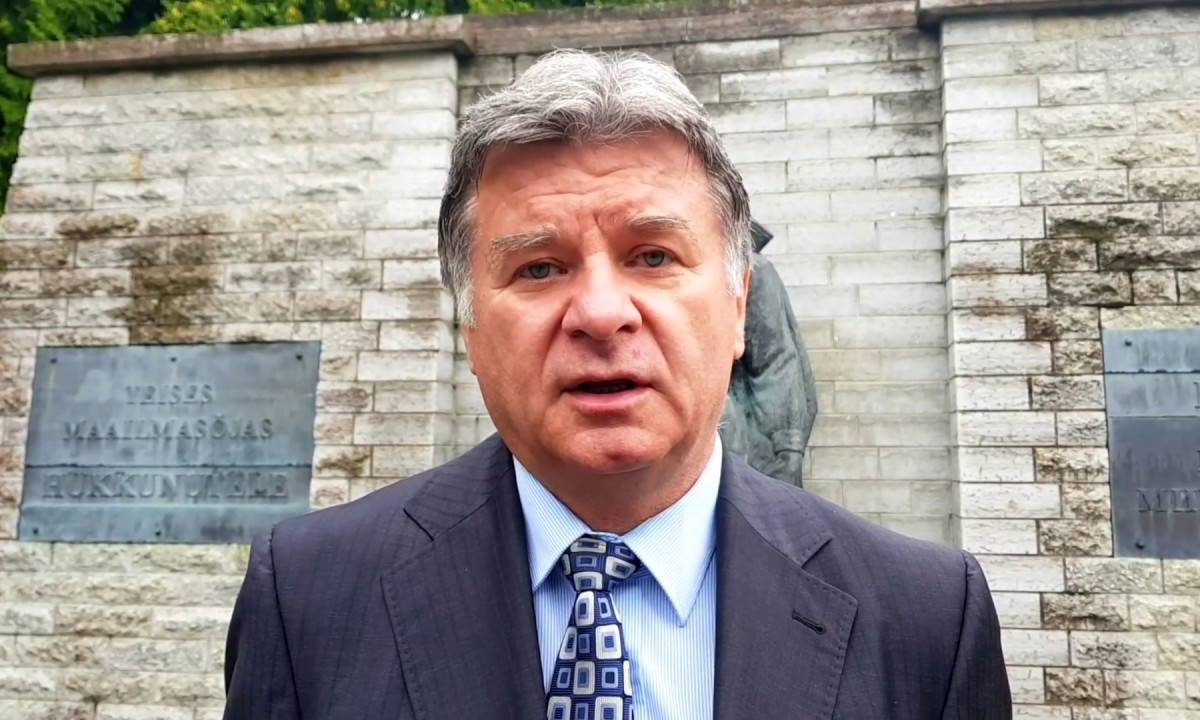 На колени не встанем: Посол РФ Петров посоветовал Западу «Блокадную кровь»