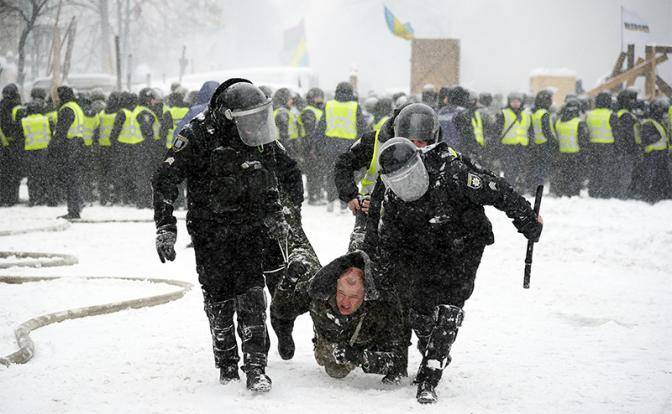 Киев расправился с митингующими в угоду Западу
