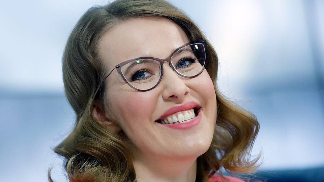 Собчак попросила у Киева разрешения на въезд в Крым Собчак попросила у Киева разрешения на въезд в Крым