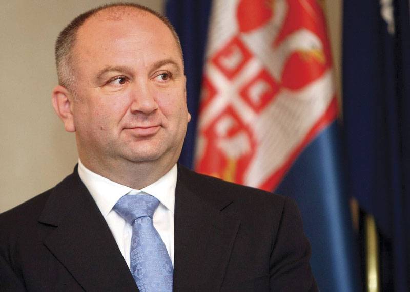 Ненад Попович призвал Белград серьезно отнестись к угрозам НАТО