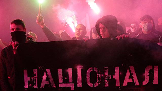 "Тоска по Гитлеру". Как неонацисты из Европы окопались в Киеве