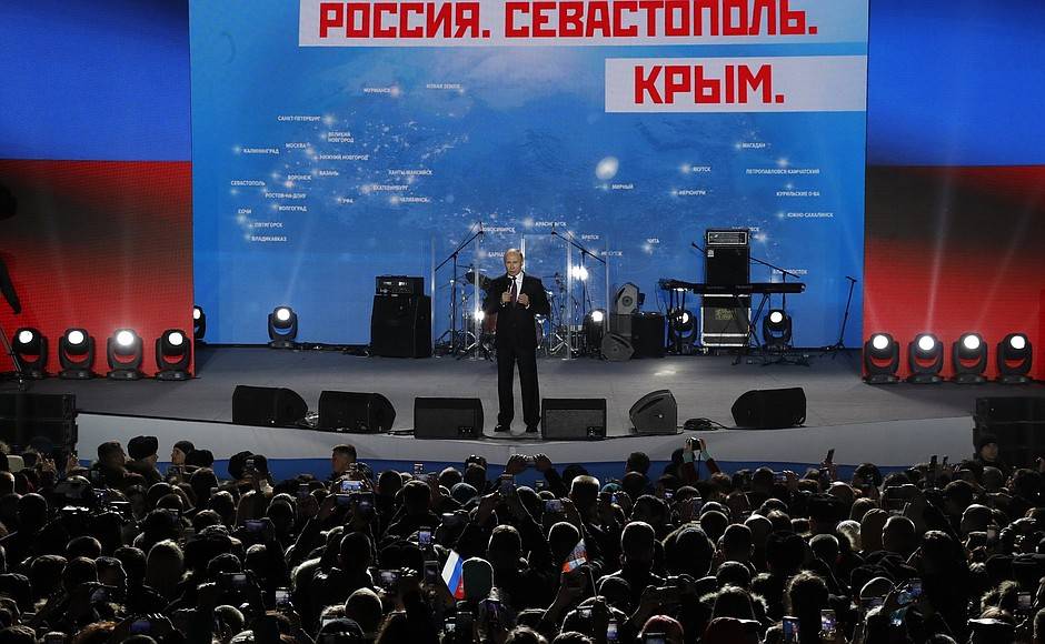 Зачем Le Monde так глупо врет о Крыме? Зачем Le Monde так глупо врет о Крыме?