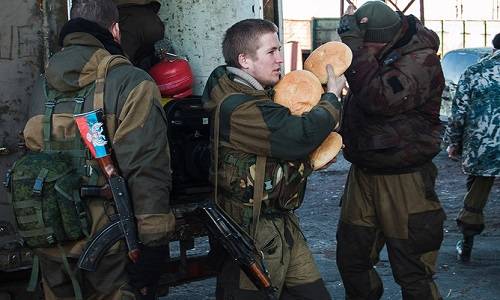 ДНР без прикрас: жизнь, война и политические лабиринты ДНР без прикрас: жизнь, война и политические лабиринты