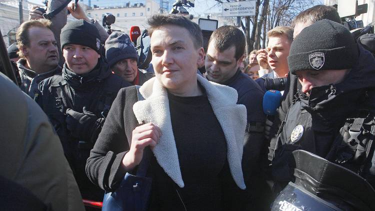 Савченко пожаловалась на вынужденный «стриптиз» в СИЗО