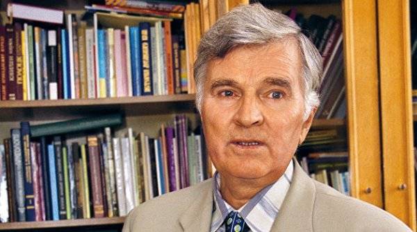 Академик Толочко: Не мыслю себя без Украины, но понимаю, что она уже не моя Академик Толочко: Не мыслю себя без Украины, но понимаю, что она уже не моя