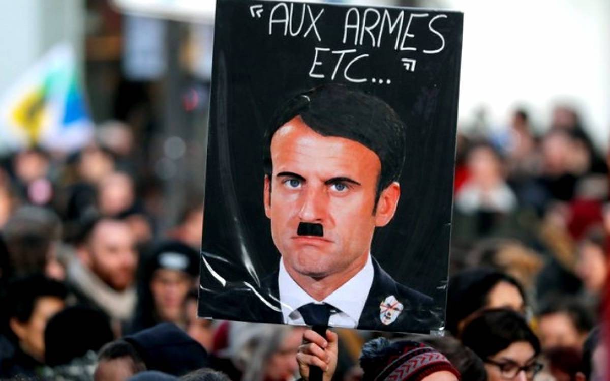Бунт во Франции: Макрон получил «черную метку»