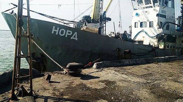 Словом или штурмом: Россия заставит Украину отдать сейнер "Норд" Словом или штурмом: Россия заставит Украину отдать сейнер "Норд"