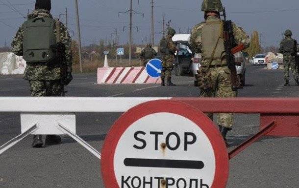 Российские дипломаты пытались вывезти экипаж "Норда" в Крым Российские дипломаты пытались вывезти экипаж "Норда" в Крым