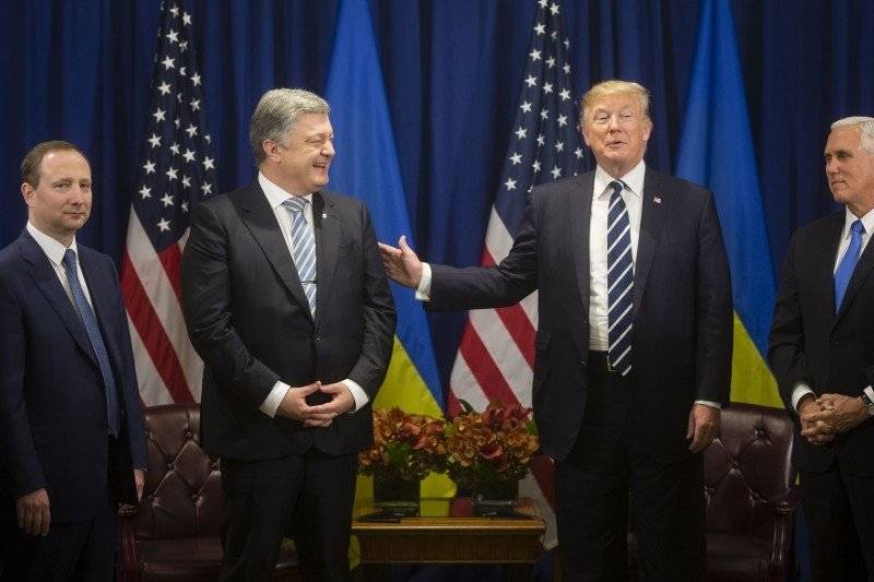 Запад пытается заставить Порошенко играть по своим правилам Запад пытается заставить Порошенко играть по своим правилам