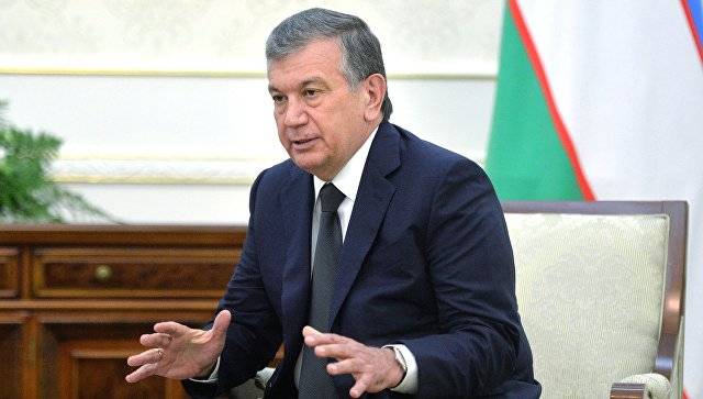 В Узбекистане занимается пиаром, а не делом