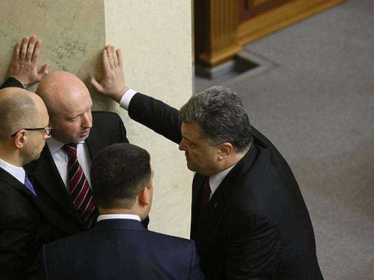 США готовят санкции против украинских чиновников из окружения Порошенко США готовят санкции против украинских чиновников из окружения Порошенко
