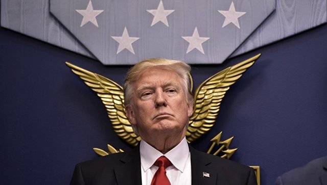 Трампу пришлось оправдываться за слова про Сирию Трампу пришлось оправдываться за слова про Сирию