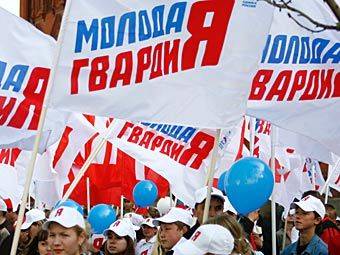 Без идеологии "Молодая гвардия" не сможет противостоять оппозиции на улице Без идеологии "Молодая гвардия" не сможет противостоять оппозиции на улице