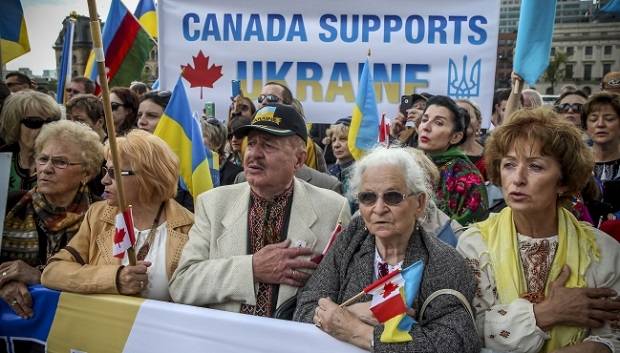 Канада-Украине: вышиванки бесплатно, остальное за деньги