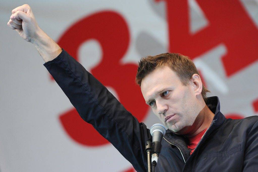 Навальный вновь пытается напомнить о себе