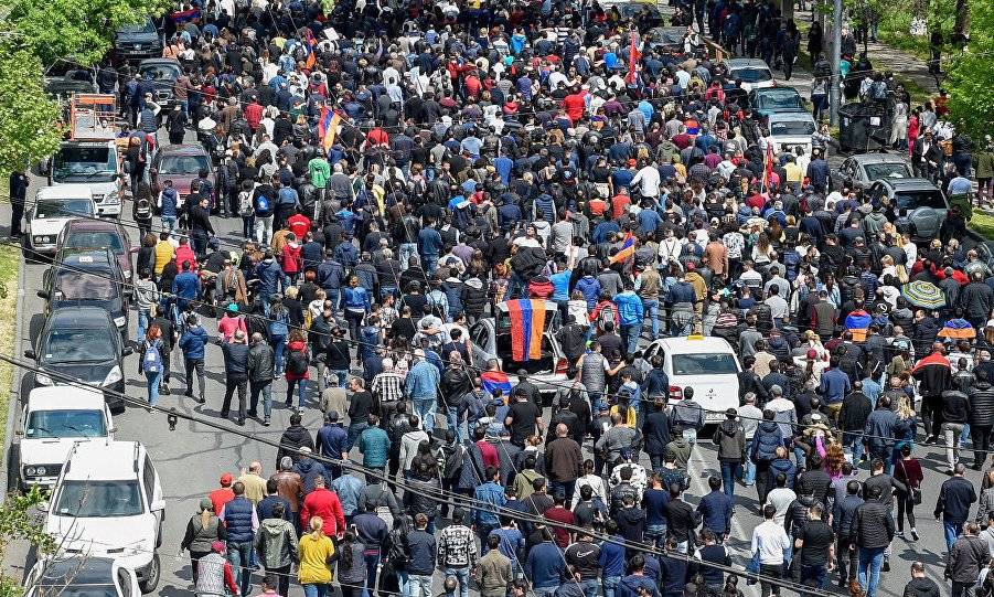 Армения на пороге «бархатной революции»? Армения на пороге «бархатной революции»?