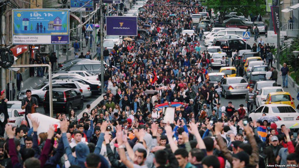 Протесты в Армении – следствие коррупции и безработицы эпохи Саргсяна