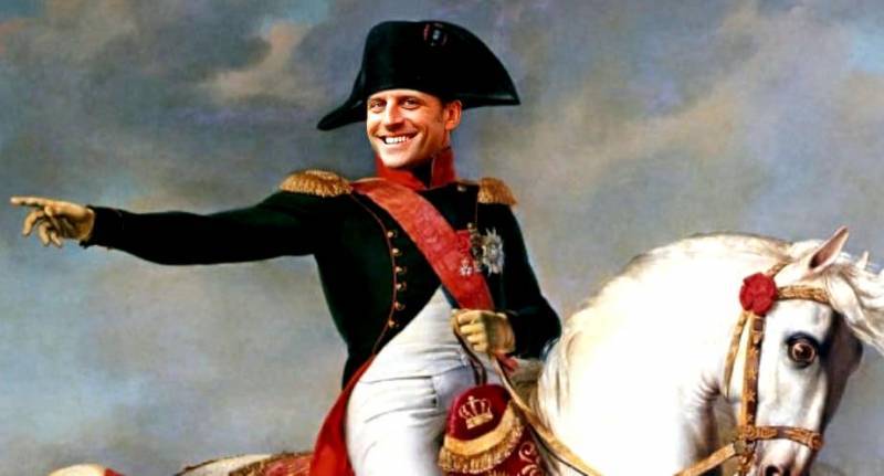 Макрон-Наполеон: Пора прийти в Сирию и навести там порядок
