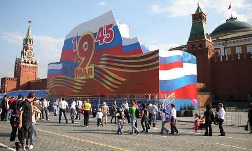 Прятать за фанерой Мавзолей на 9 мая – все равно что Божий храм на Пасху Прятать за фанерой Мавзолей на 9 мая – все равно что Божий храм на Пасху