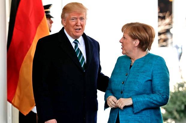 "Лиса и Журавль". Меркель отправилась за тысячу верст киселя хлебать