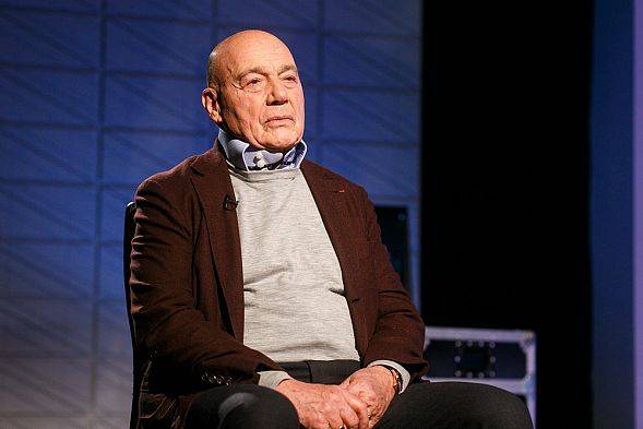 Познер о ситуации с «бархатной революцией»: было лишь два варианта Познер о ситуации с «бархатной революцией»: было лишь два варианта