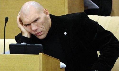 Госдума думает – но строго в рамках, отведенных ей кабмином Госдума думает – но строго в рамках, отведенных ей кабмином