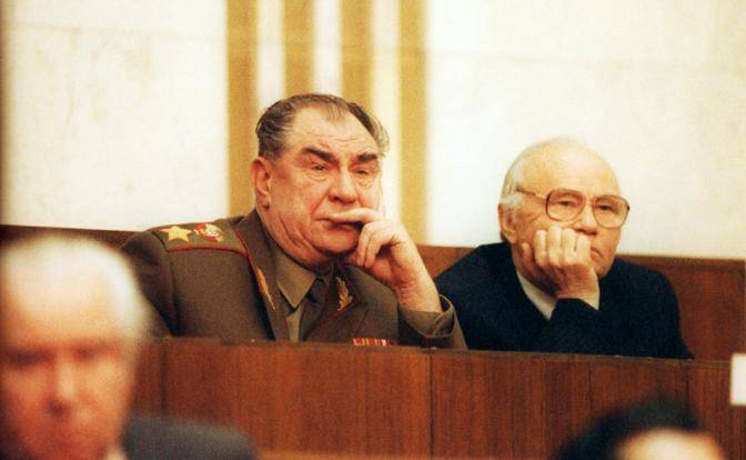 За преступления Горбачева ответят лейтенант и маршал