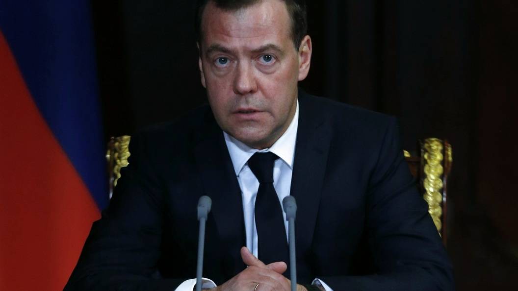 Больше трети россиян негативно оценили работу правительства Больше трети россиян негативно оценили работу правительства