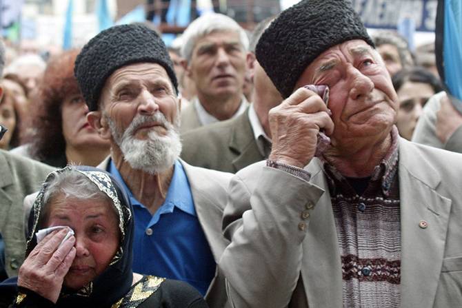 Смех и слёзы крымских татар: Путин стал роднее Украины